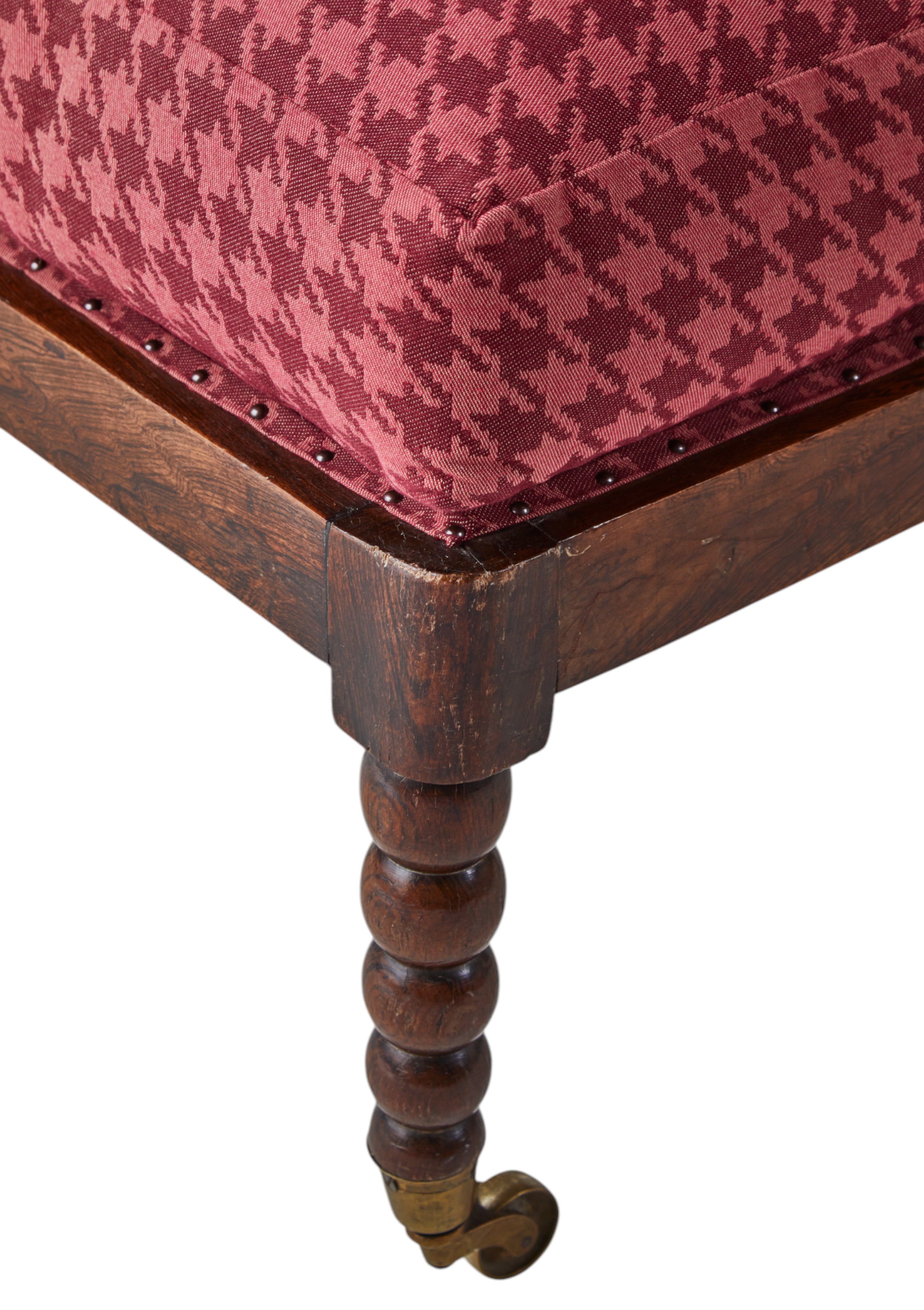 Bobbin Armchair with Walter Cushion