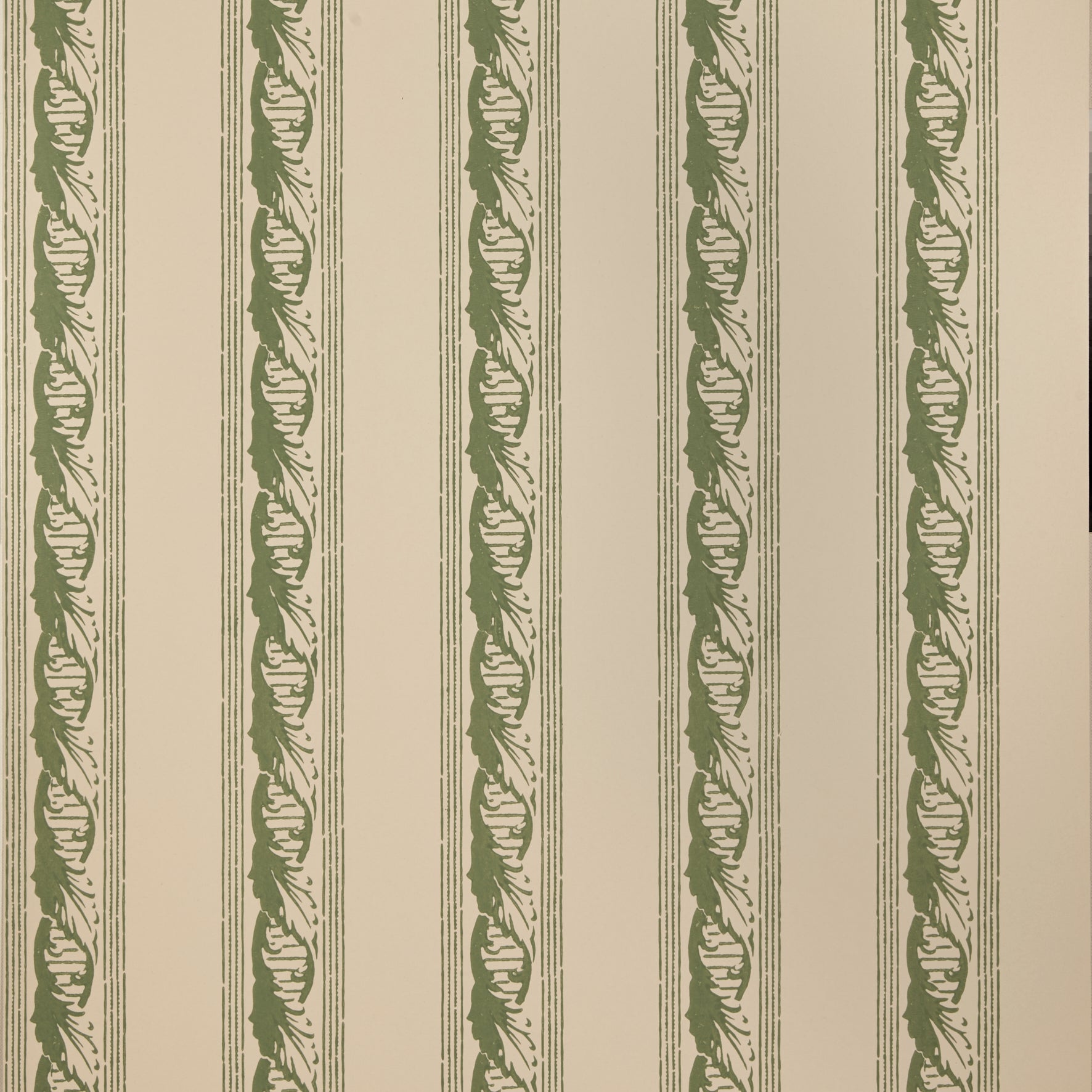 Palantine Stripe Piccola Carciofo On Crema Wallpaper US