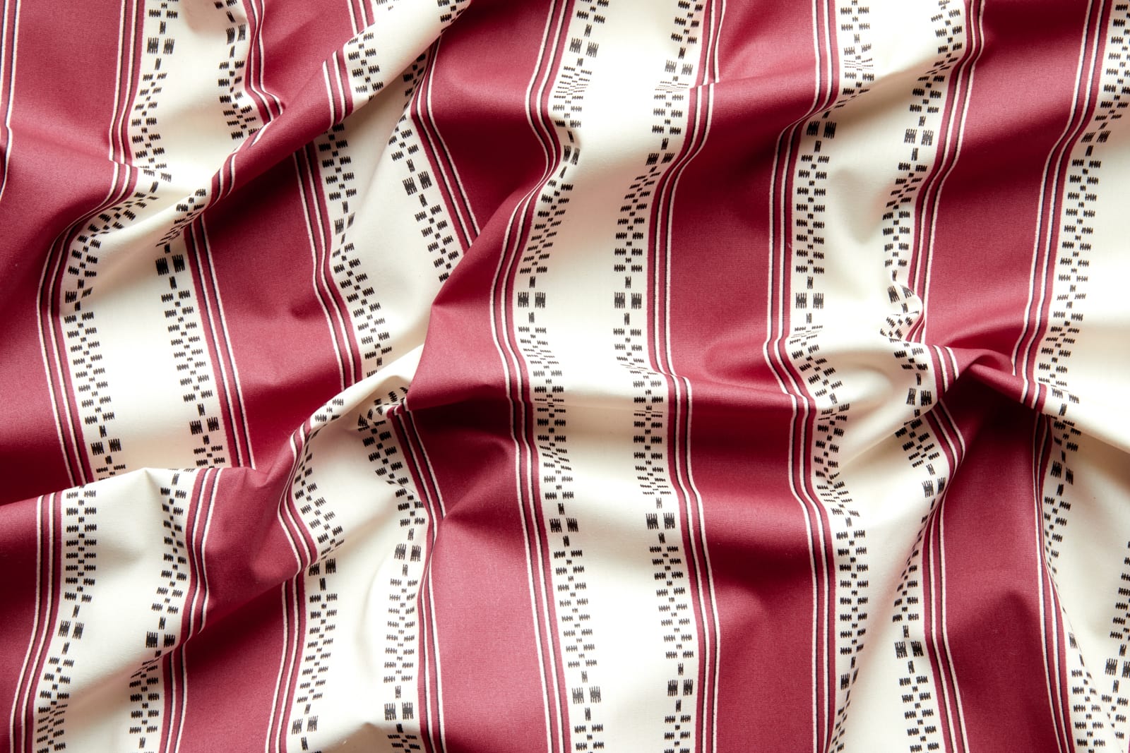 Broken Stripe Poplin Ruby