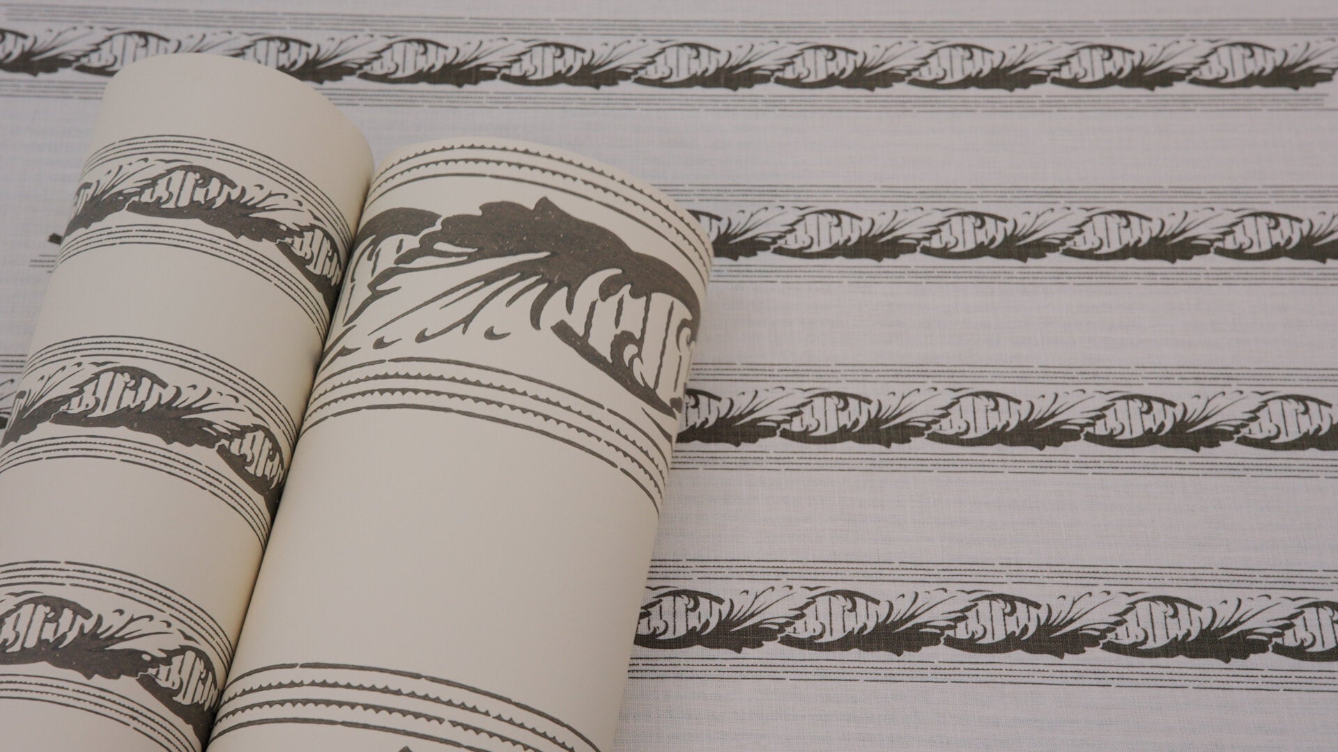 Palantine Stripe Grande Smoke On Crema Wallpaper