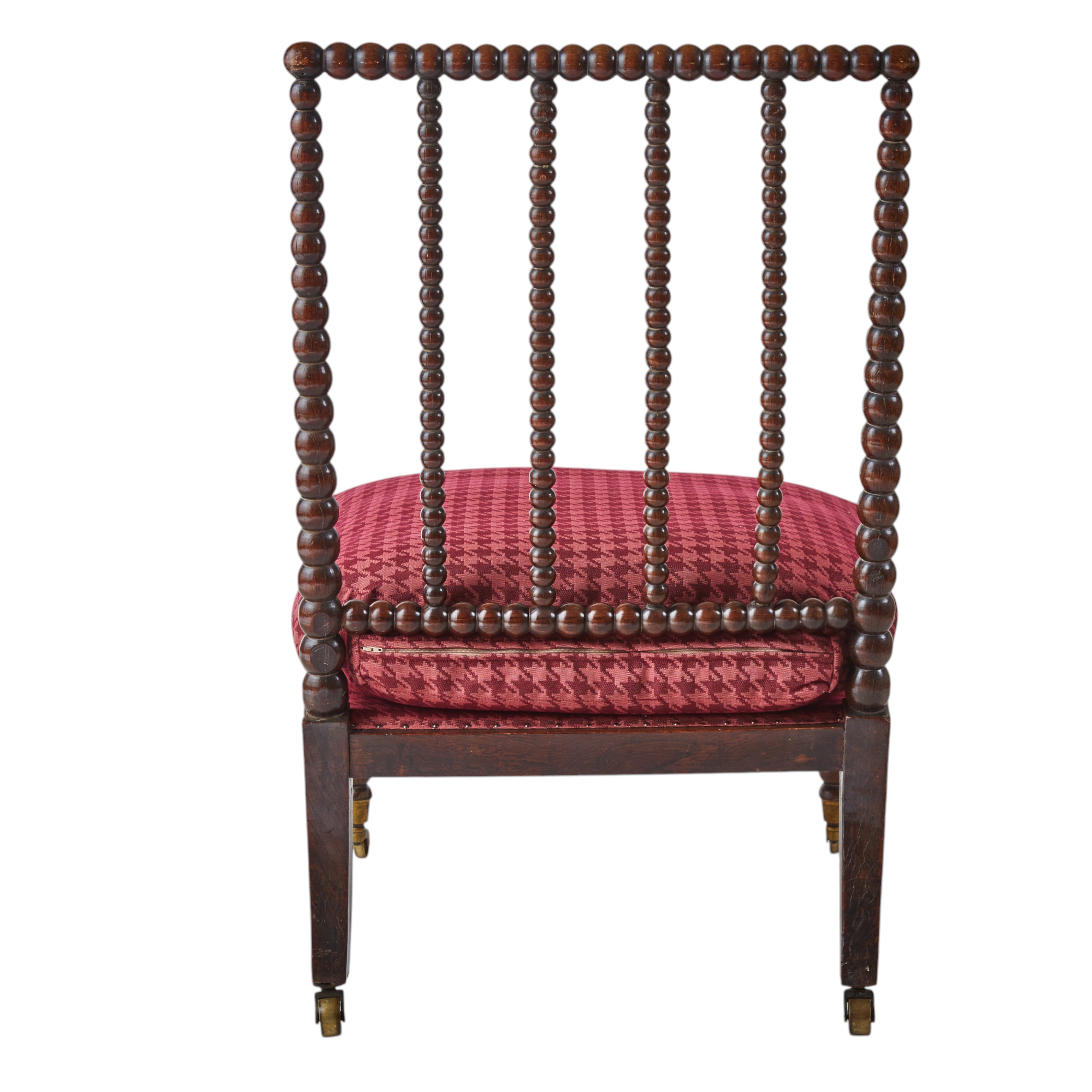 Bobbin Armchair with Walter Cushion