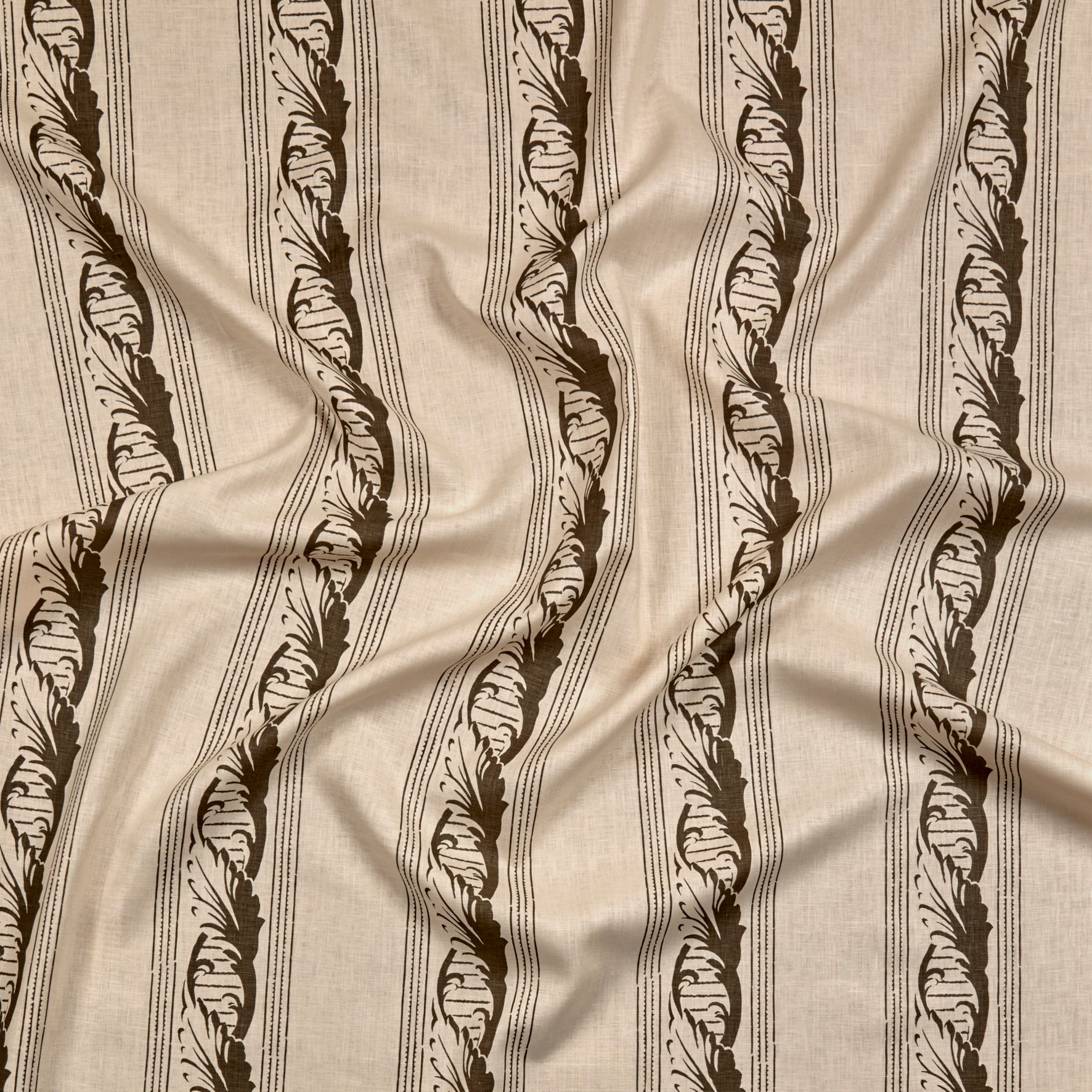 Palantine Stripe Grande Smoke On Crema