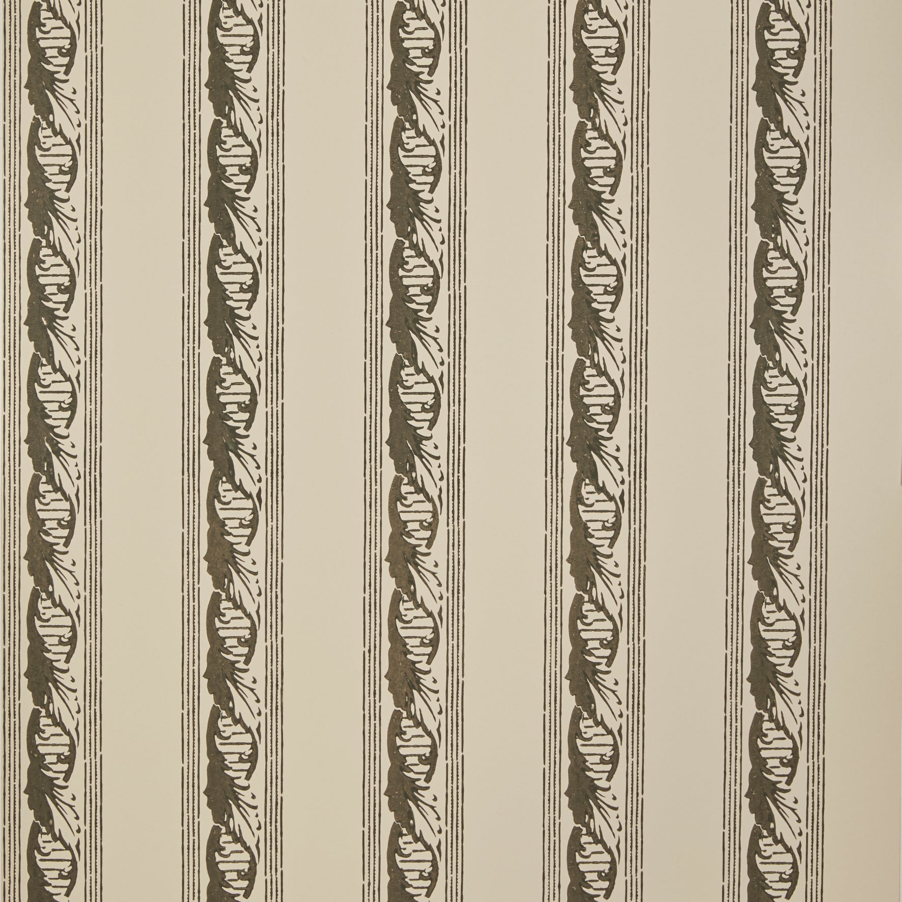 Palantine Stripe Piccola Smoke On Crema Wallpaper